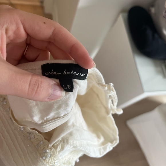 White urban behavior tank top with sparkles at the top - Picture 2 of 2